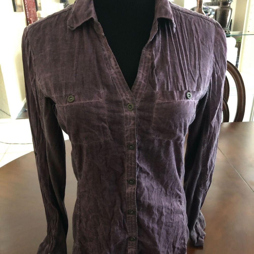 Super cute purple blouse